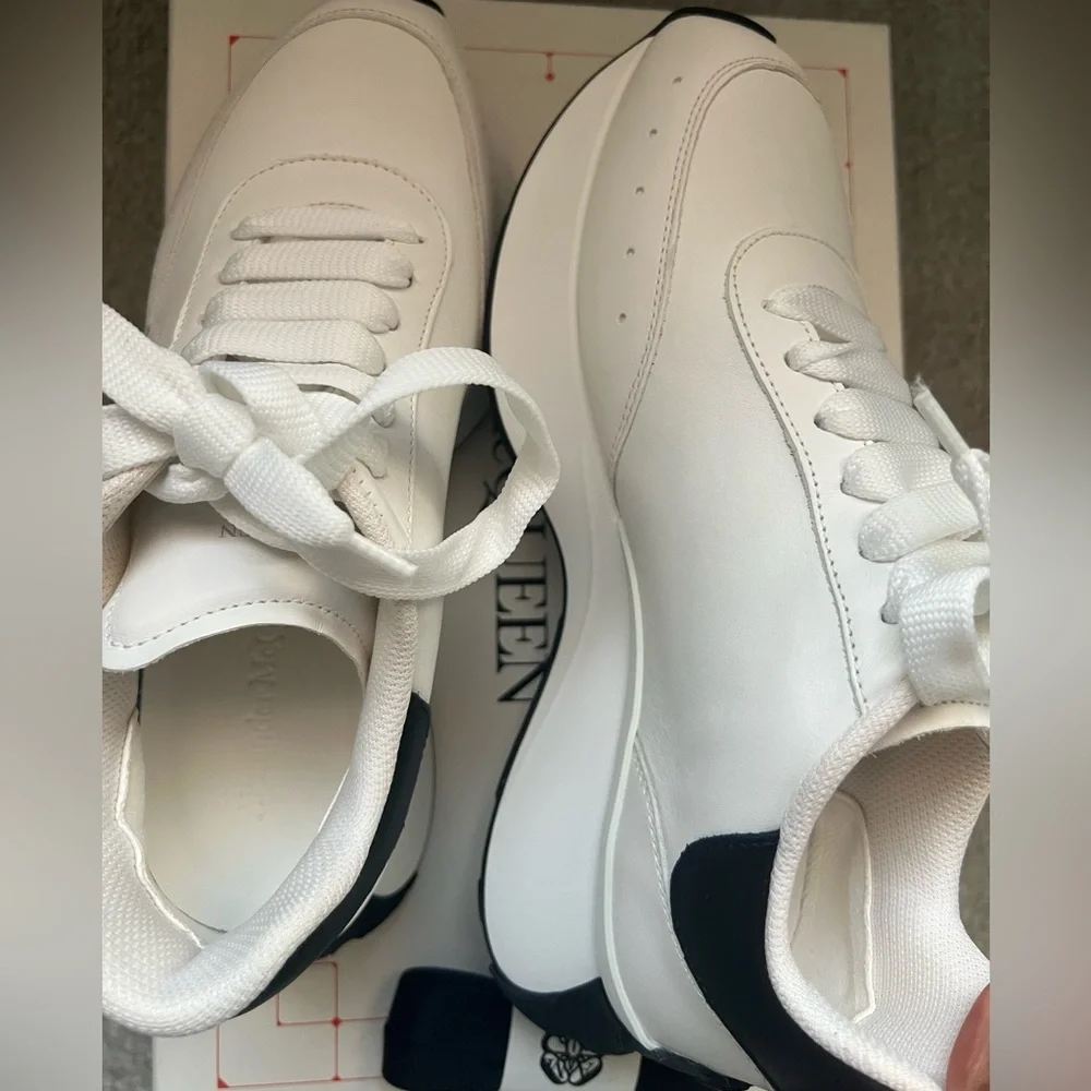 Alexander McQueen Sneakers - Picture 5 of 5